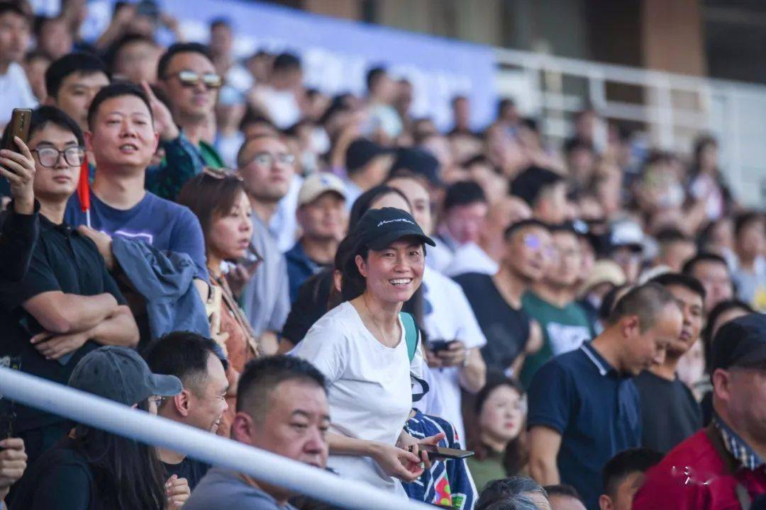 利兹联VS伯恩利直播_利兹联VS伯恩利免费在线高清直播_利兹联VS伯恩利视频在线观看无插件