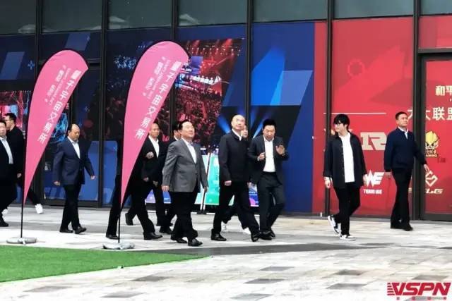 利兹联VS伯恩利直播_利兹联VS伯恩利免费在线高清直播_利兹联VS伯恩利视频在线观看无插件